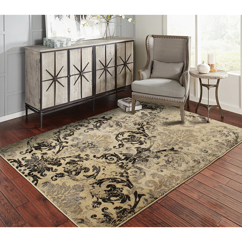 Singh Floral Indoor Rug, Rectangle 2' x 3'
