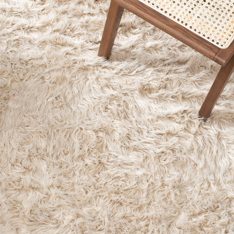 Mckenzie Beige Area Rug, Rectangle 5' x 7'