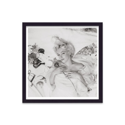 Marilyn Monroe Lying On Bed Holding Rose - Single Picture Frame Print