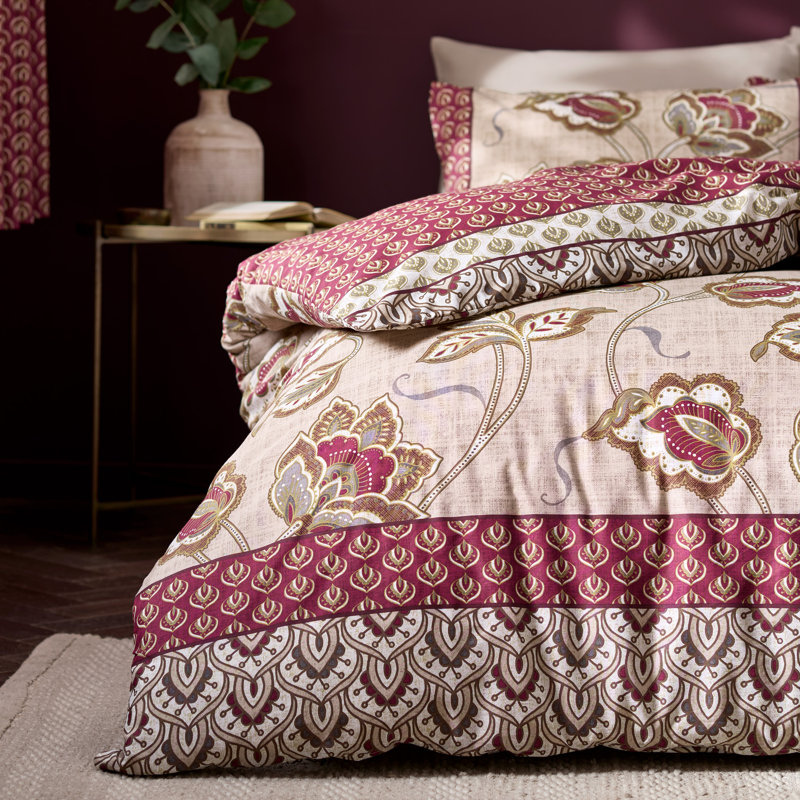 Kashmir Reversible Duvet Cover Set with Pillowcases, Single Duvet Cover + 1 Standard Pillowcase