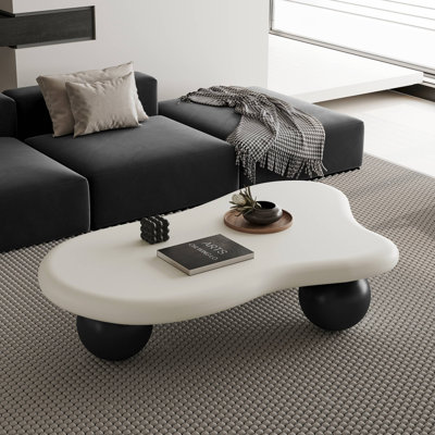 Table basse de 47 pouces en forme de nuage avec 3 pieds sphériques pour le salon
