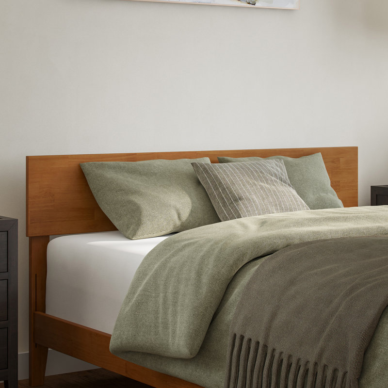 Lit plateforme en bois massif Orlando, Grand, Light Toffee
