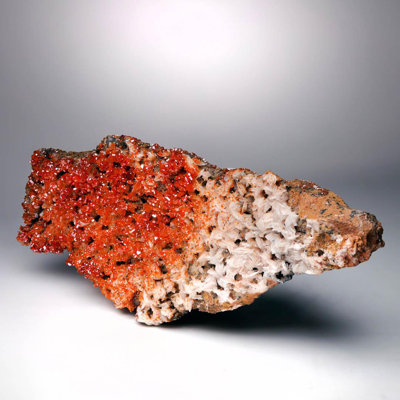 Vanadinite sur barite du Maroc - 4,1 lb