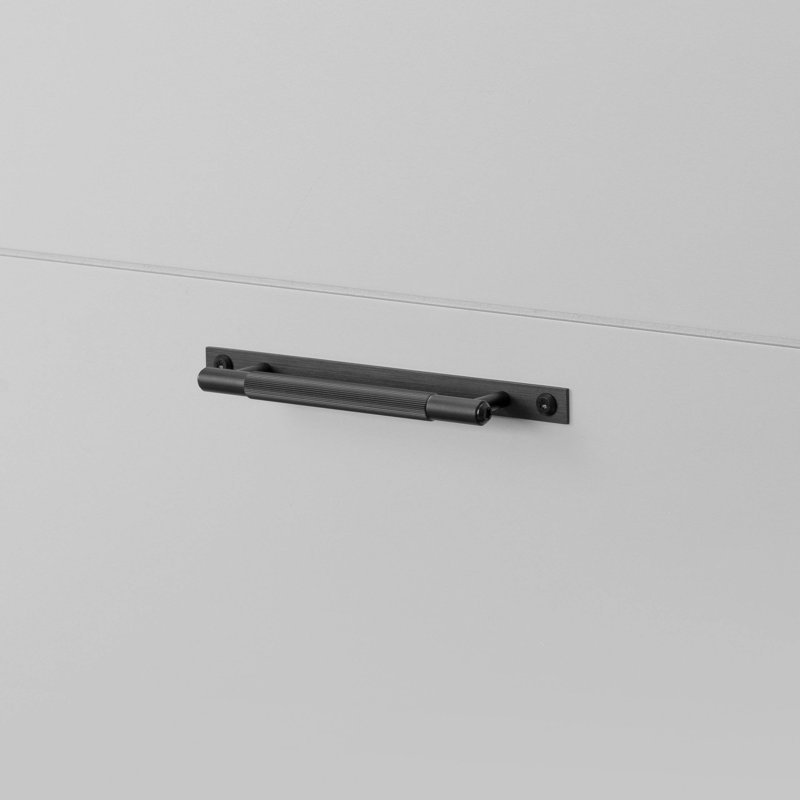 Pull Bar / Plate / Linear / Small, 4 3/4", Black