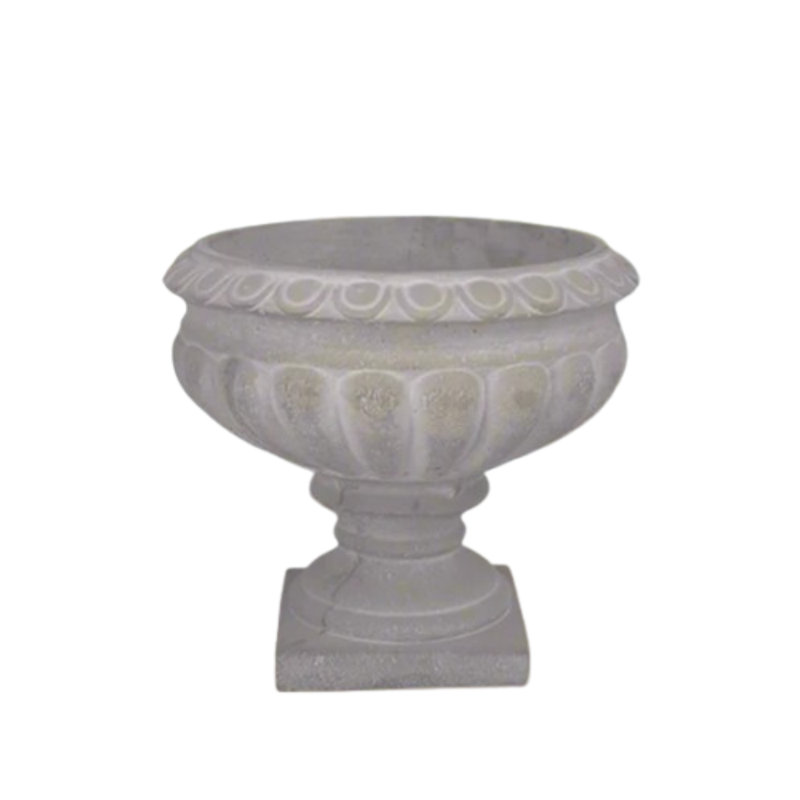 Finition en ciment antique pour vase en ciment