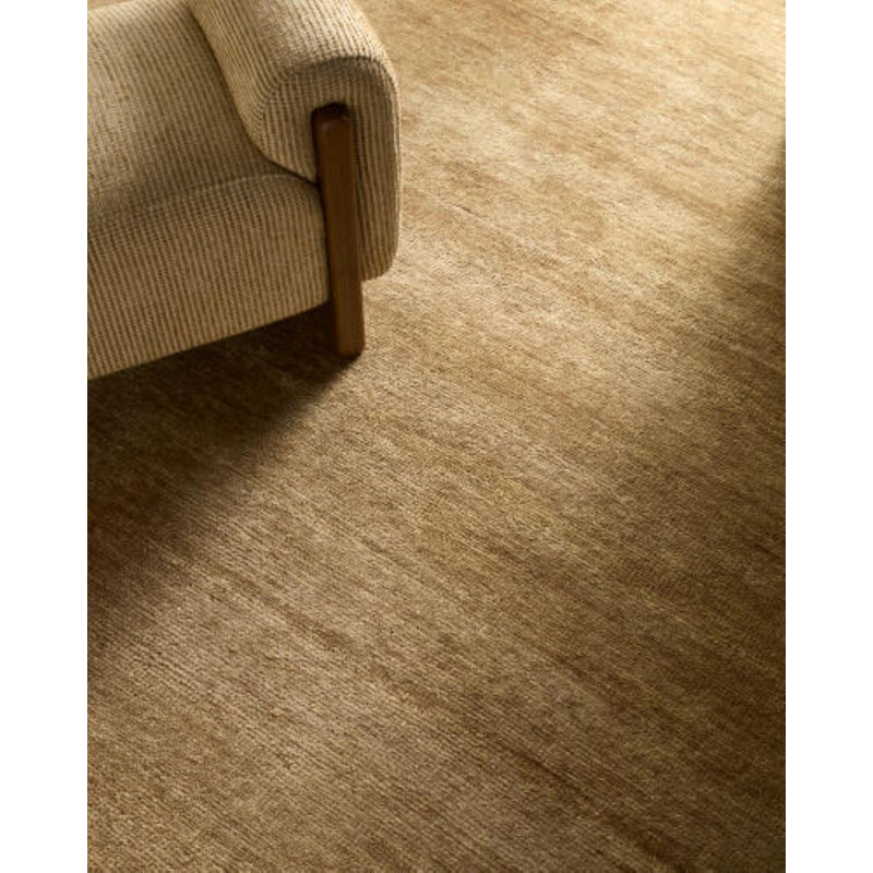 Astana Handmade Wool Area Rug, Rectangle 6' x 9'