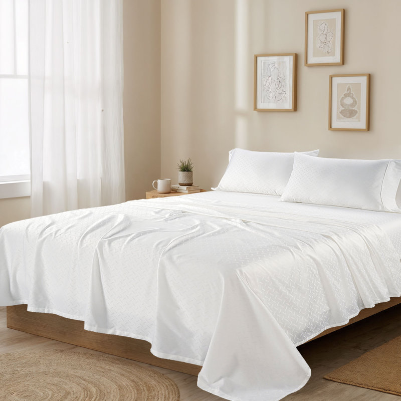 300 Thread Count 100% Cotton Jacquard Sheet Set in Sateen Weave, King Sheet Set with 2 Pillowcases, White Astra