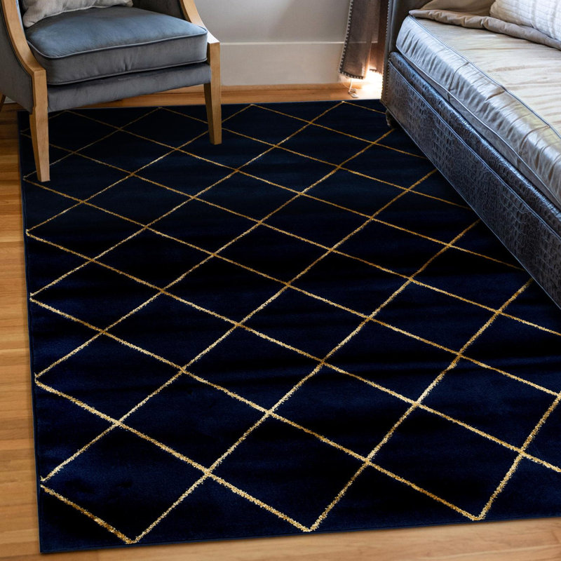 Tapis à carreaux bleu marine et doré Latitude Run®, Rectangle 5 pi 3 po x 8 pi