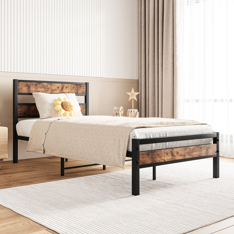 Base de lit plateforme avec tête de lit en bois rustique rétro, support de lattes en métal robuste, aucun sommier requis
