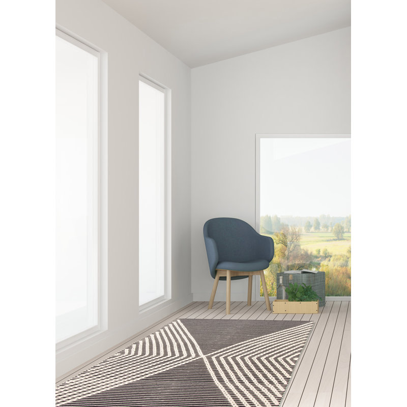 One Of A Kind Sienna Black 4'9" x 7'9"Area Rug