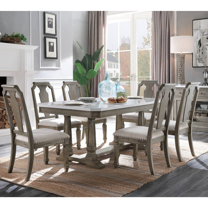 De 2 chaises en lin beige - Motif rustique en chêne patiné