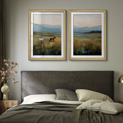 «Pastoral Horses in Misty Meadow Landscape», ensemble d'art mural encadré 26 po x 36 po