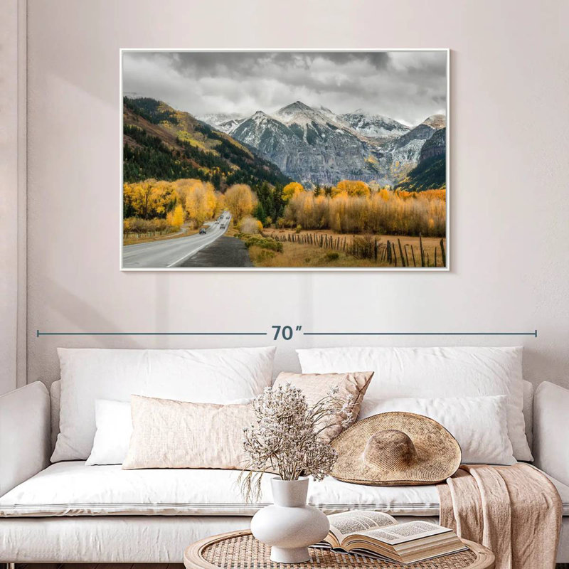 Route d'automne à Telluride, Cadre flottant blanc, 46 po x 31 po
