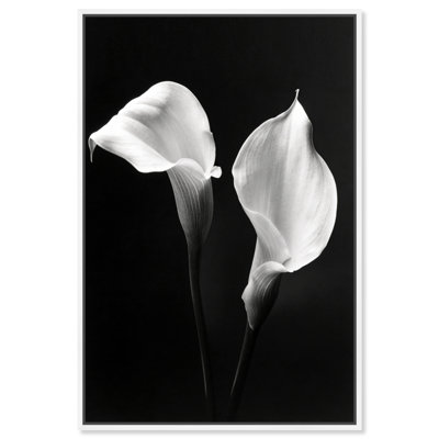 Calla Lily Floral & Botanical Canvas Print by Oliver Gal, Black Frame, 10 x 15