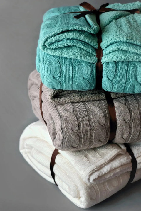 Cable Blankets and Throw Blankets