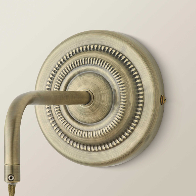 Aljawhara Armed Sconce