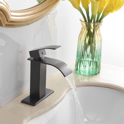 Single-Hole Single-handle Bathroom Faucet with Drain Assembly
