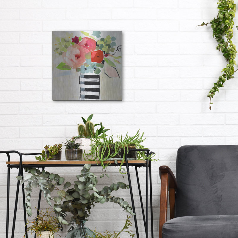 " Black And White Vase " by Jenny Westenhofer