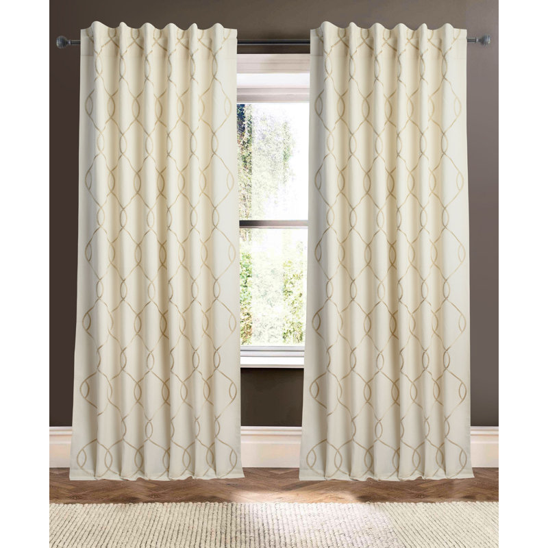 Aramis, 50" W x 110" L, Ivory