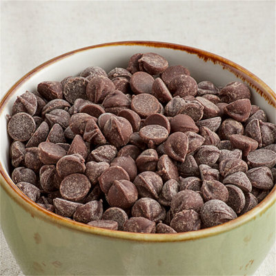 Van Leer 1M Semi-Sweet Chocolate Chips 22 Lb. WS-409C6002328