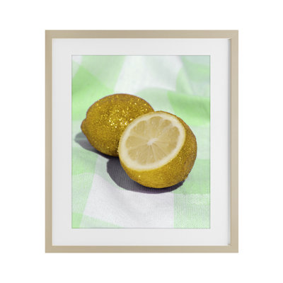 «Glimmer Lemon on Green», reproduction encadrée sous verre, conception de Lish Creative