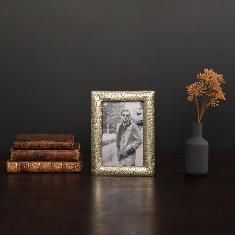 Gold Textured Metal 4x6 Tabletop Picture Frame