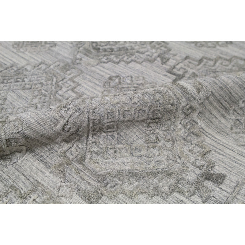 Geometric Area Rug in Gray