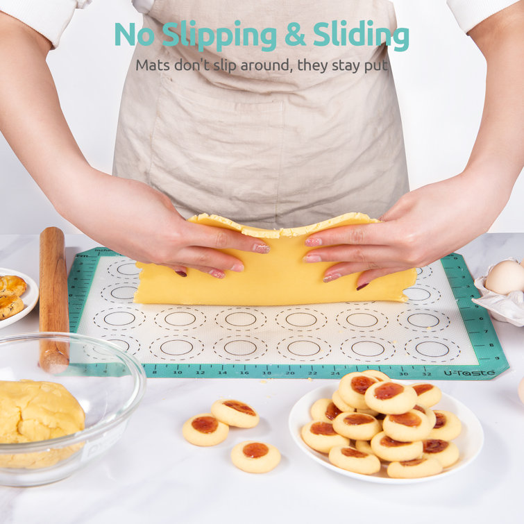  Silicone Macaron Baking Mat - Set of 2 Half Sheet