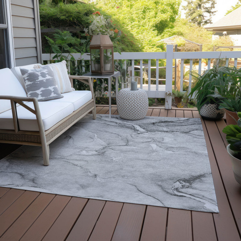 Wellsboro Indoor/Outdoor Area Rug with Non-Slip Backing, Rectangle 2'6" x 3'10"