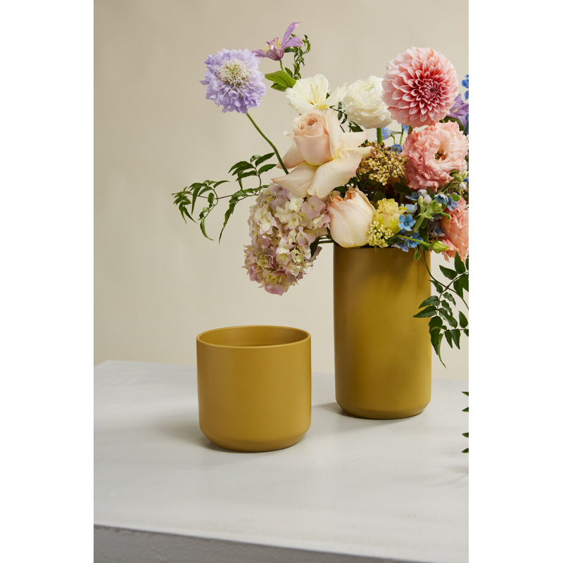 Aveley Ceramic Pot Planter, Yellow