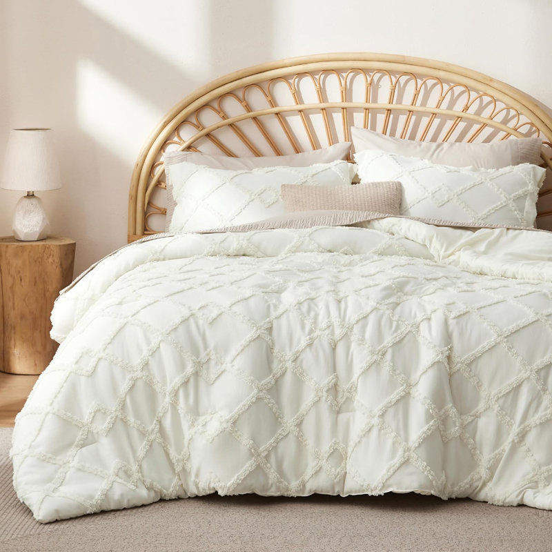 Bedsure Jacquard Comforter Set, Cream, King Comforter + 2 King Shams