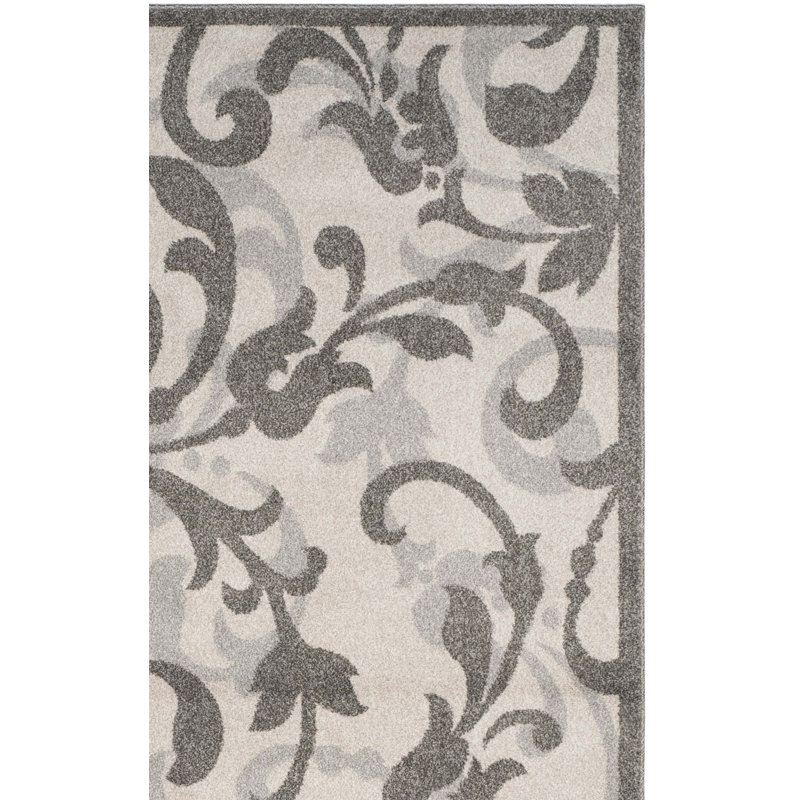 Ammundsen Floral Ivory/Gray Area Rug, Rectangle 4' x 6'