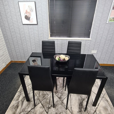 Amiogho 4 - Person Dining Set