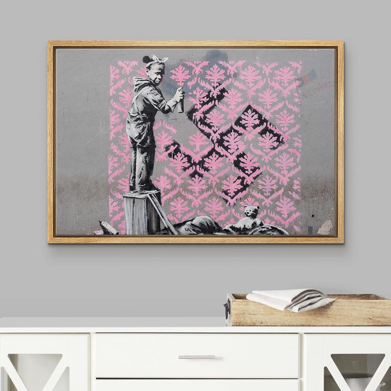 Banksy, Angleterre, Royaume-Uni, femme, pulvérisation de peinture, Cadre naturel flottant, H 24 po x l 36 po x P 1,5 po