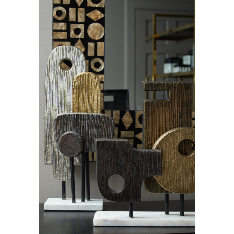 Figurines & Sculptures