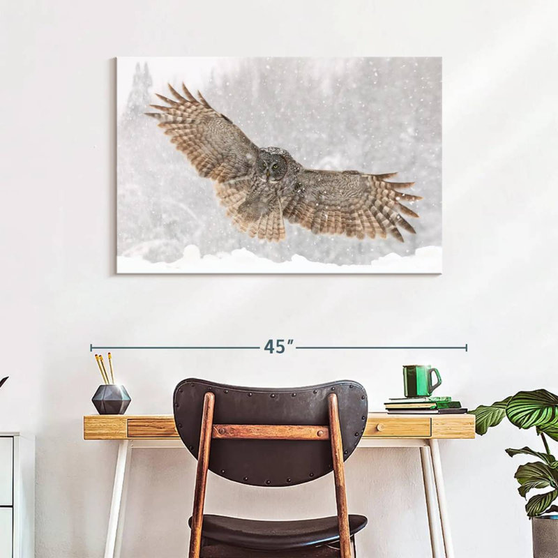 Brampt Blizzard Owl, 26" H x 39" W