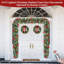 Télécommande et extra longue et 12 modes - Guirlande de Noël pré-éclairée de 18 pi pour les escaliers, balustrade, porte d'entrée, porche, intérieur, extérieur, décoration, 100 blanc chaud et interrupteur de couleurs, 580 branches épaisses