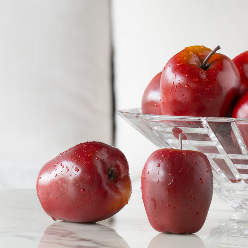 Fausse pomme rouge