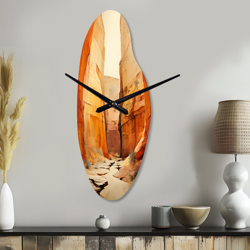 Horloge murale asymétrique en métal Dekan, Médium