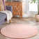 Tapis rose bébé touffeté à la main avec des losanges Cruice