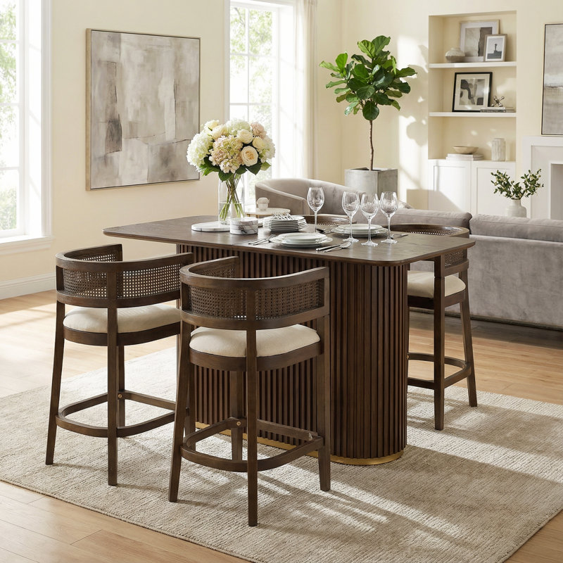 Ensemble de bar 5 pièces en bois d'hévéa Kyra avec tabourets rembourrés en rotin Kyra, Beige / noyer, Noyer