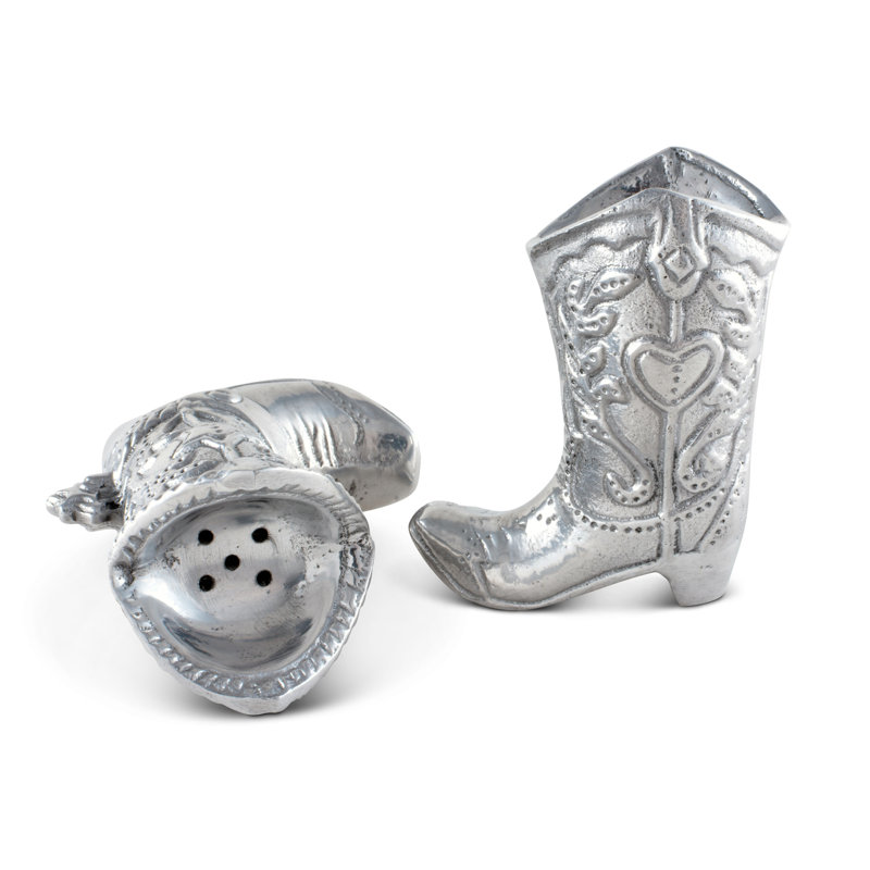 Western Salt And Pepper Shaker Set