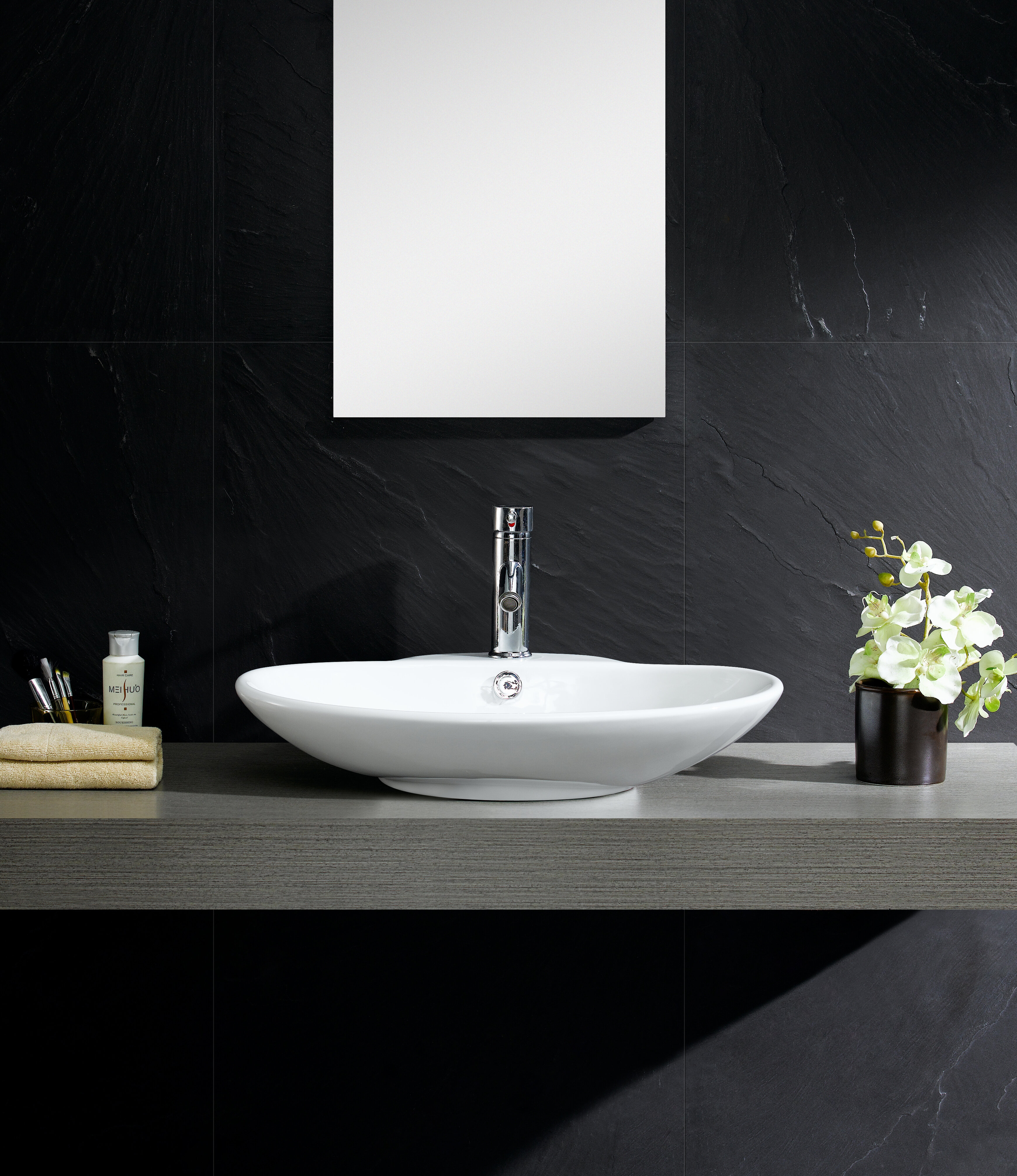 Fine Fixtures Modern Ceramic Oval Vessel Bathroom Sink with Overflow &  Reviews