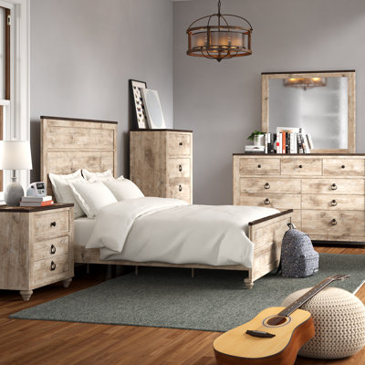 Amareona Solid Wood Standard 5 Piece Bedroom Set by Union Rustic