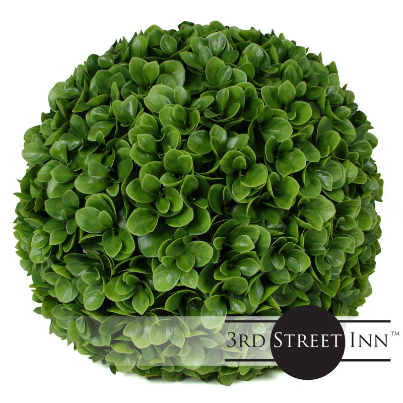 Large Green Plastic Boxwood Topiary Ball, 15-inch