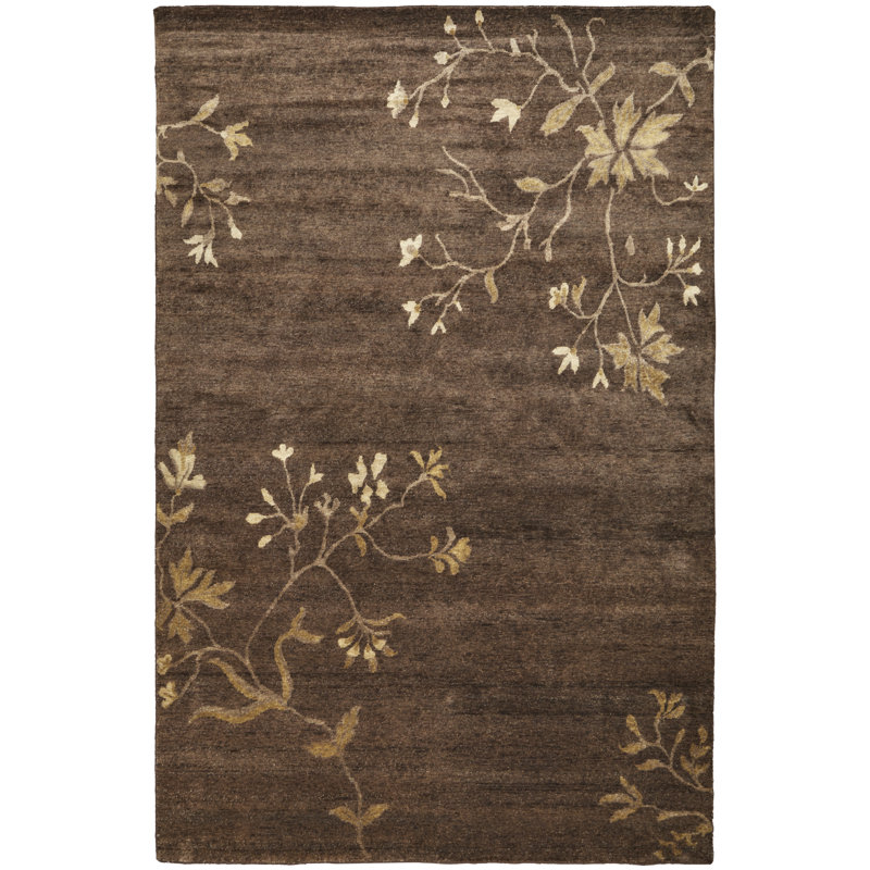 Wool Floral Area Rug in Green/Gold, Rectangle 4' x 6'