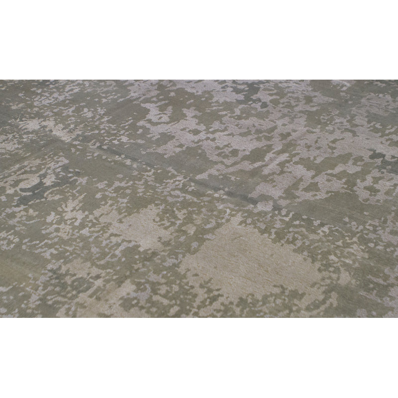 Kendale Abstract Area Rug in Olive/Beige