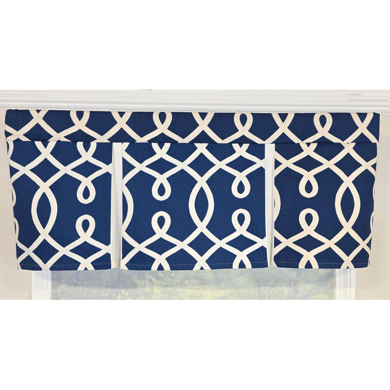  Oblique Pleated Valance