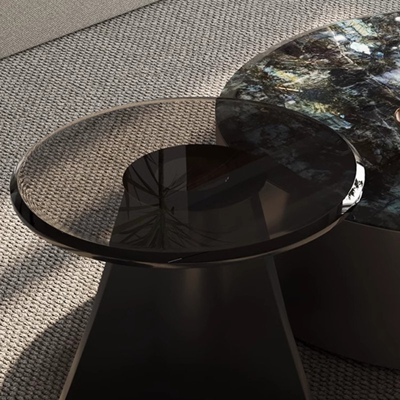 Table basse en marbre avec structure en acier inoxydable, H 91 cm x l 61 cm
