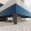 Lit plateforme tapissier en velours avec tête de lit capitonnée verticale ajustable-333766800-333766810